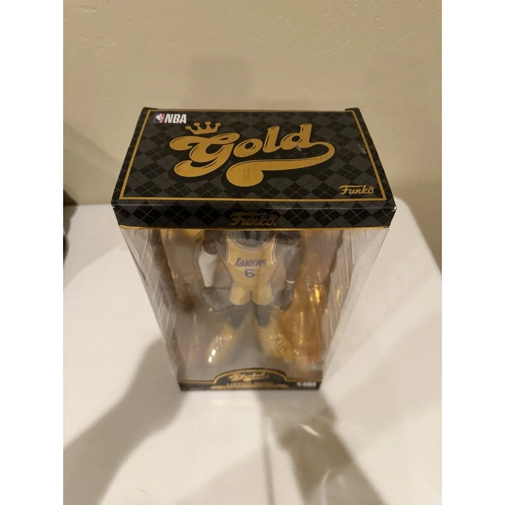 Funko Vinyl Gold 12 in: Lebron James